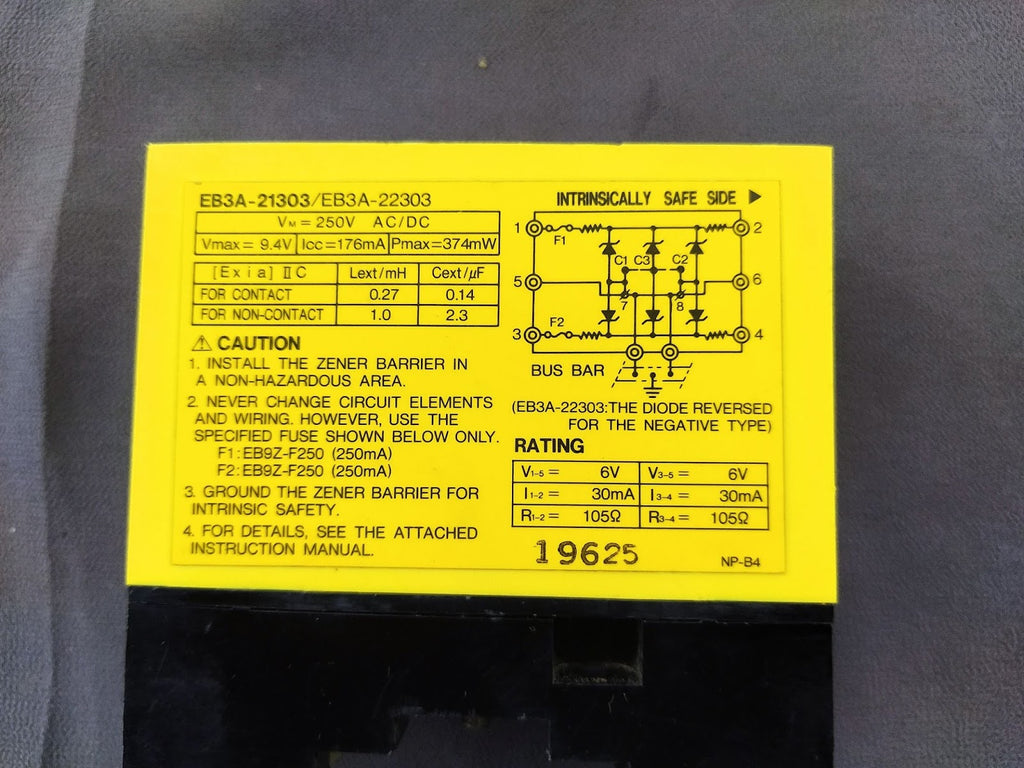 IDEC IZBARL EB3A-21303 Zener Barrier EB3A-21303-EK168