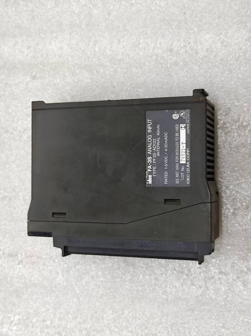 IDEC PF3S-AD122 ANALOG INPUT MODULE