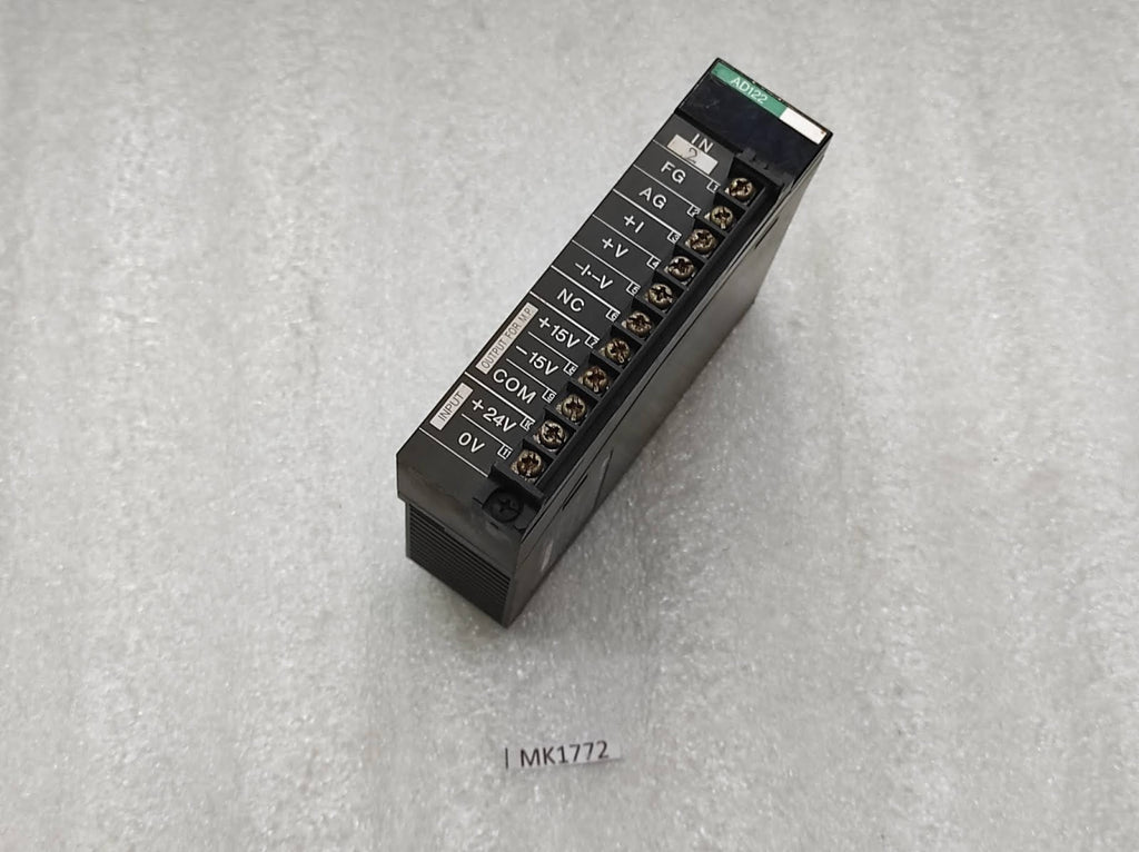 IDEC PF3S-AD122 ANALOG INPUT MODULE