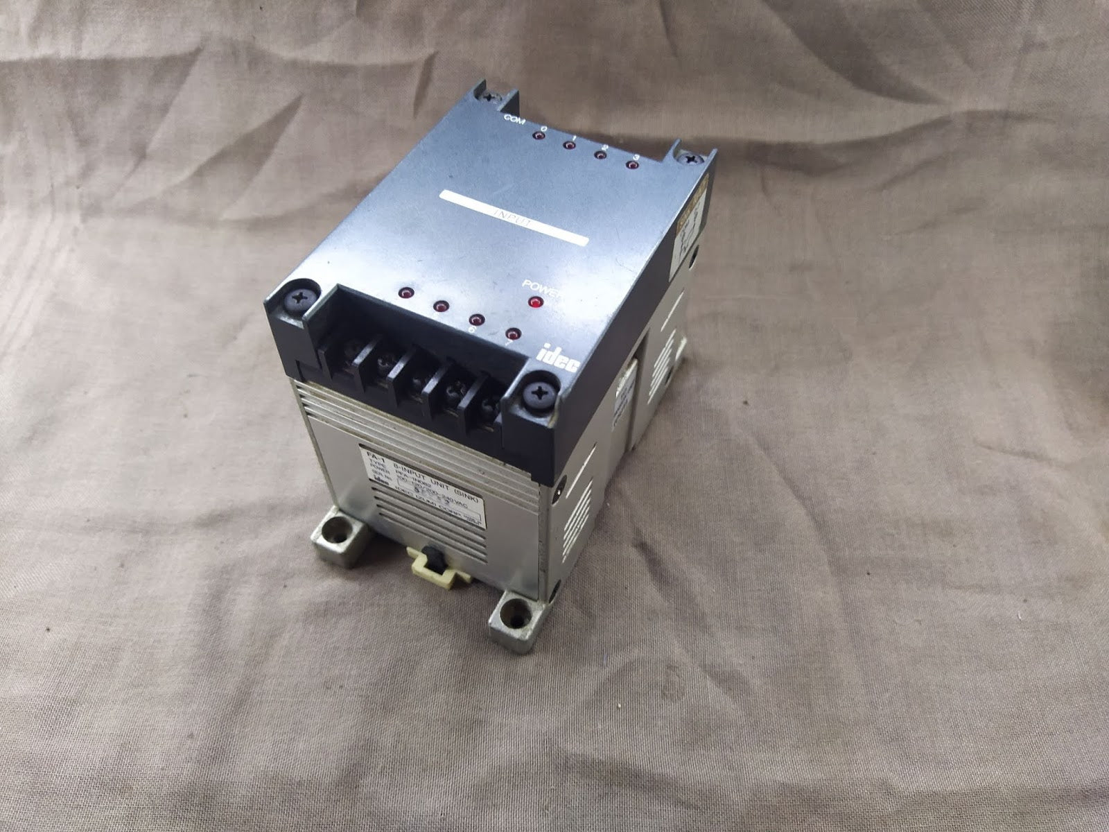 IDEC PFA-1N082 8-INPUT UNIT 100-120/200-240VAC