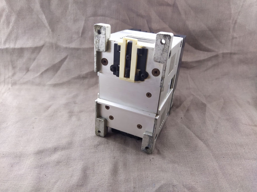 IDEC PFA-1N082 8-INPUT UNIT 100-120/200-240VAC