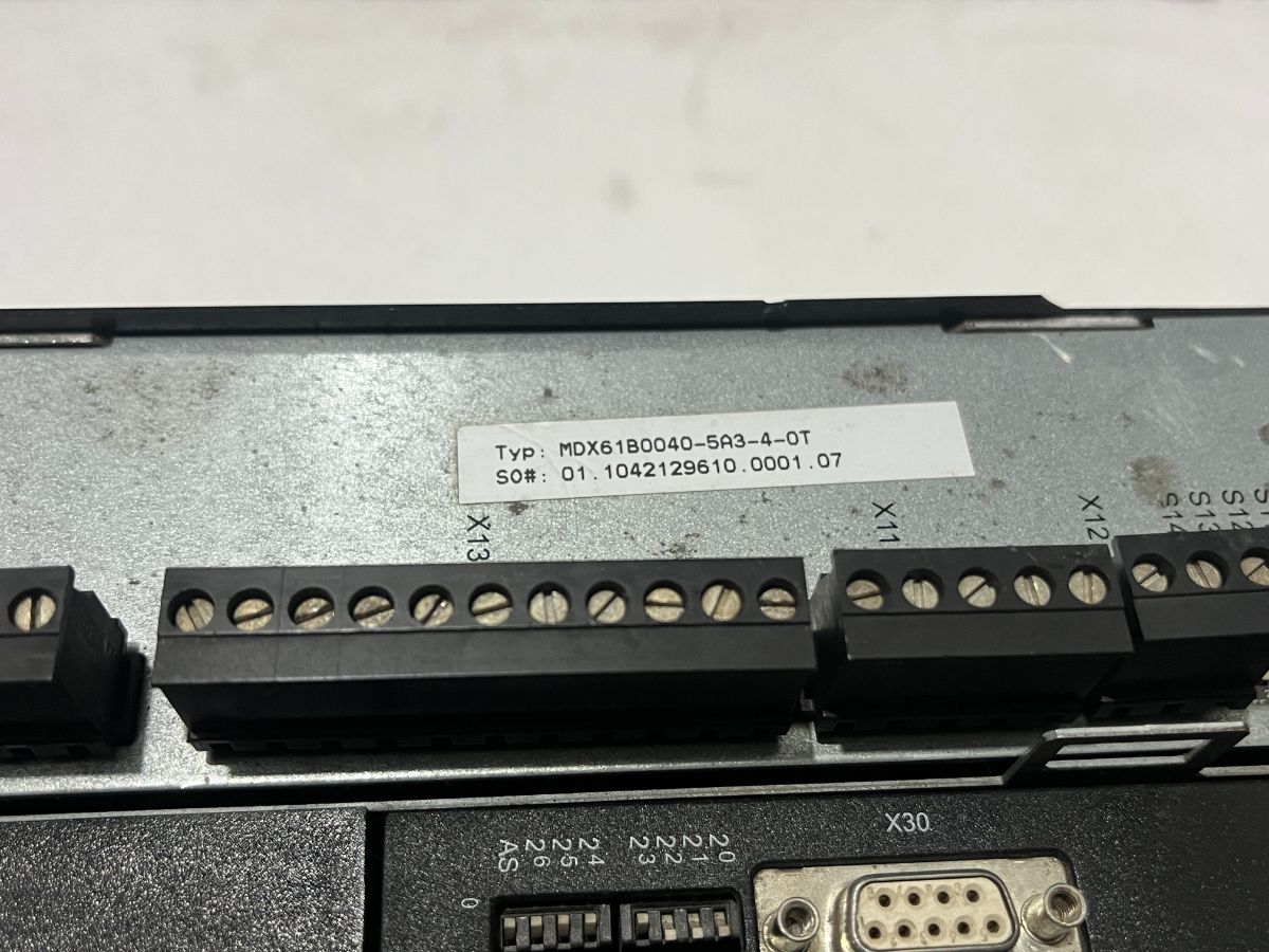 SEW EURODRIVE MDX61B0040-5A3-4-OT INVERTER DRIVE 08279780 CONTROL UNIT MDX61B-00