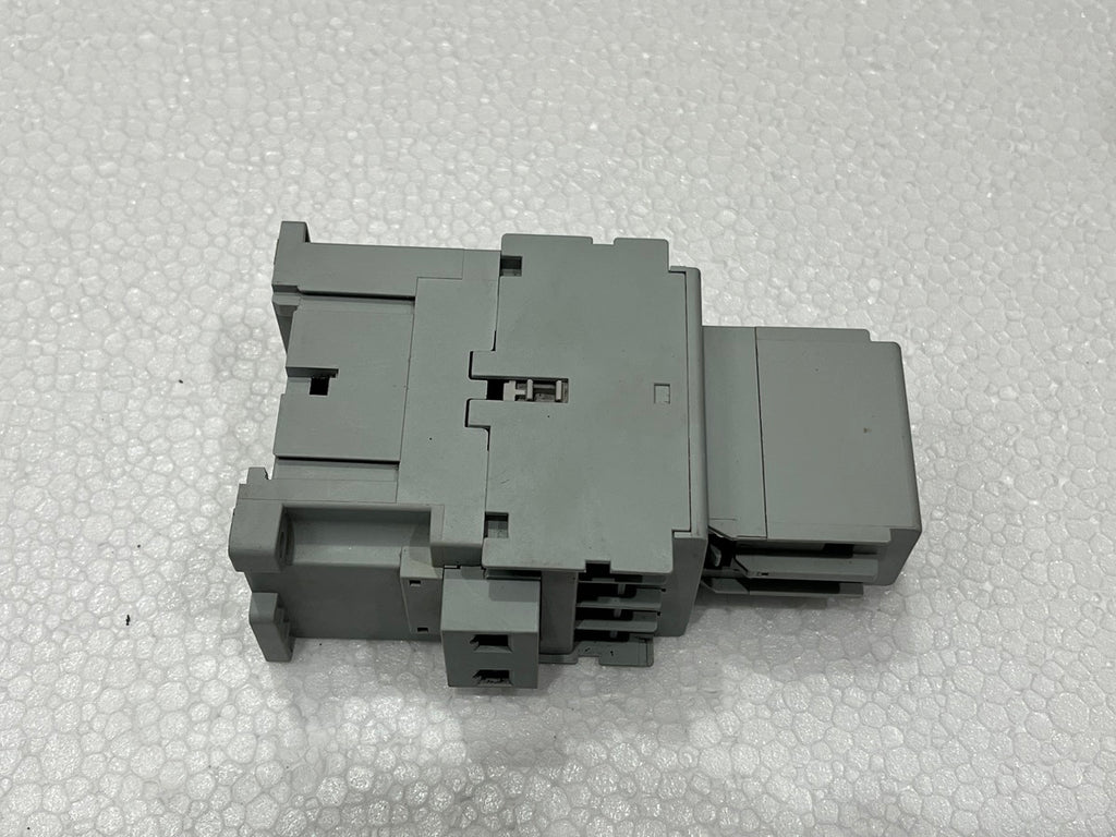 ALLEN BRADLEY CAT 100-C23-10 32A MAGNETIC CONTACTOR COIL VOLTAGE 230V 100-F