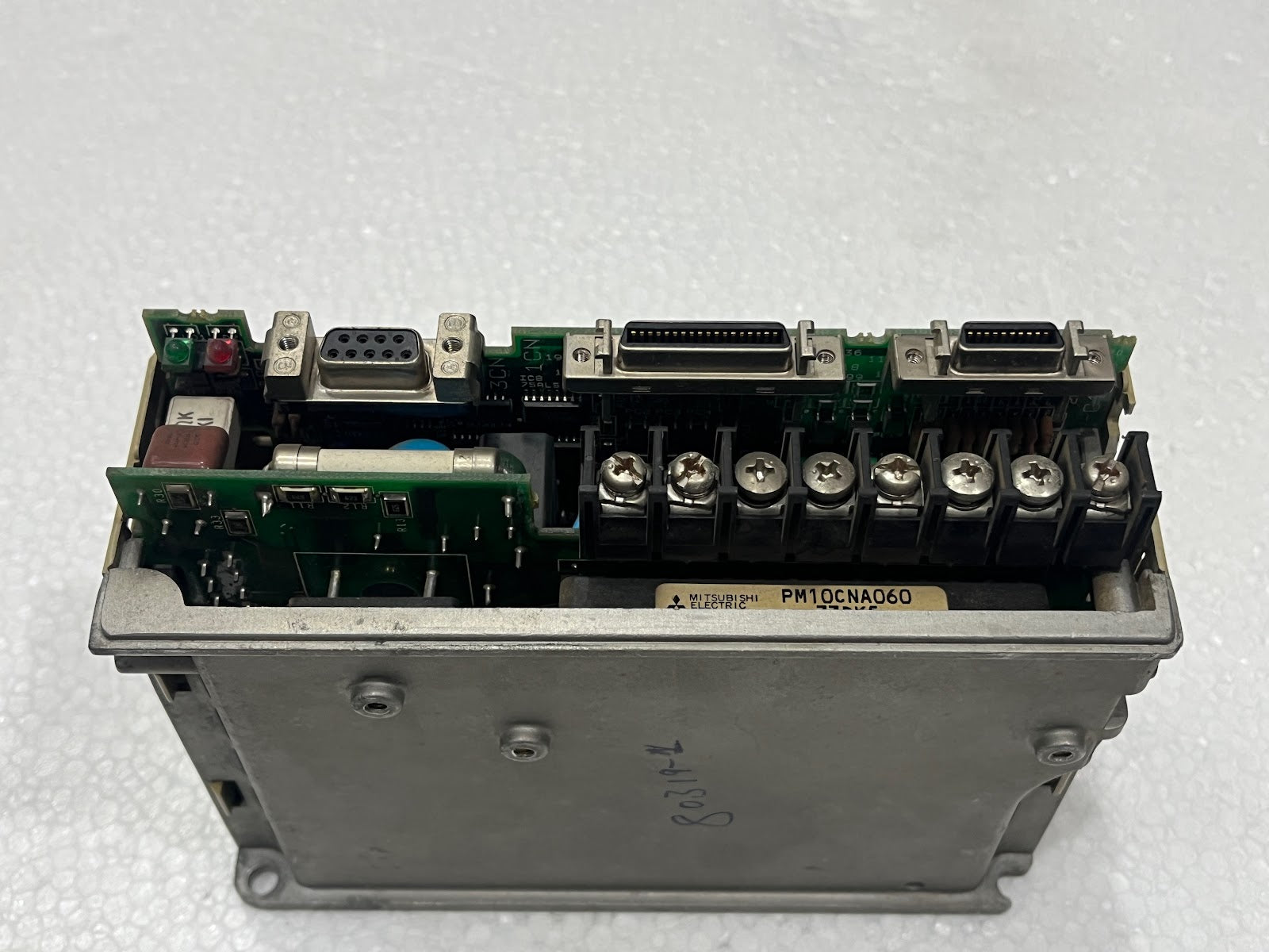 YASKAWA SGDA-01AS AC SERVOPACK SERVO DRIVE FRONT COVER BROKEN