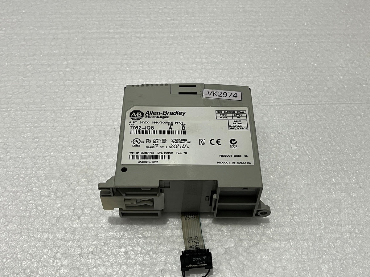 ALLEN BRADLEY CAT 1762-IQ8 SINK SOURCE INPUT MODULE