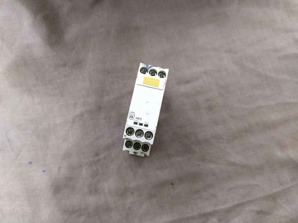 3 X KLOCKNER MOELLER EMT6 THERMISTOR OVERLOAD RELAY LOT OF 3 UNIT