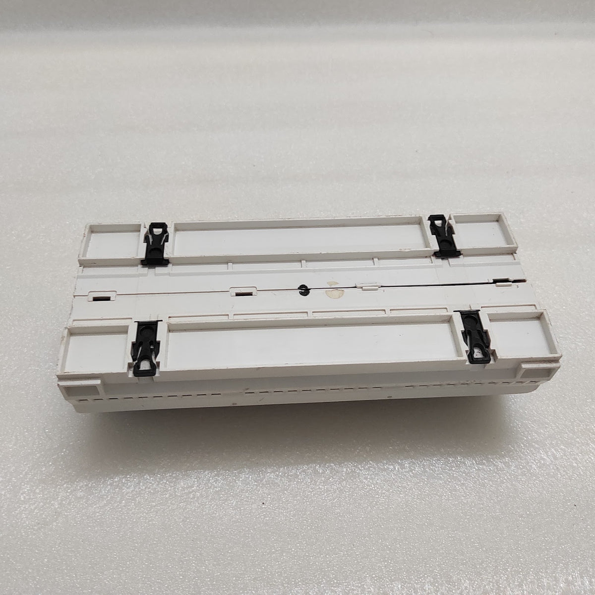 CLIPSAL C-BUS2 12-CHANNEL VOLTAGE FREE RELAY L5512RVF  220-240V FOR PARTS