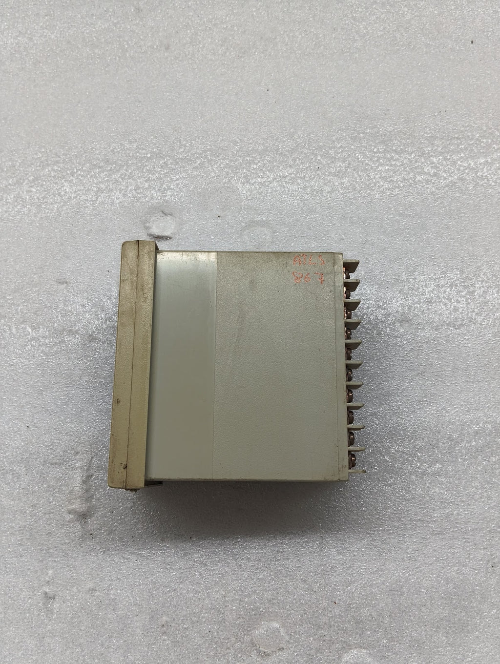 TAIE FU86 DIGITAL PID CONTROLLER FU86-101000 85-265V