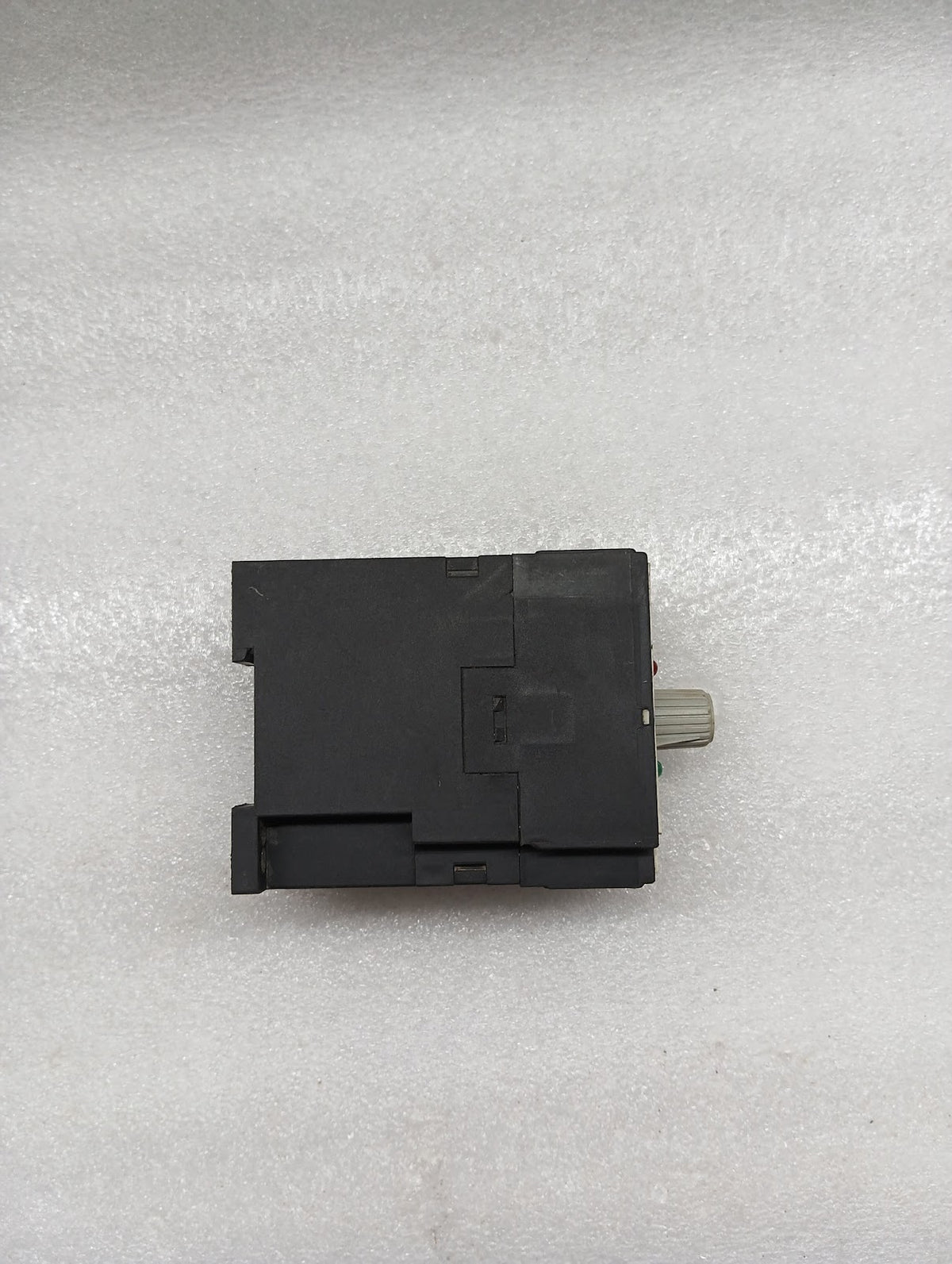 SIEMENS 7PU2240-4BN32-0Z ON DELAY ELECTRONIC TIMER 220-240VAC/DC
