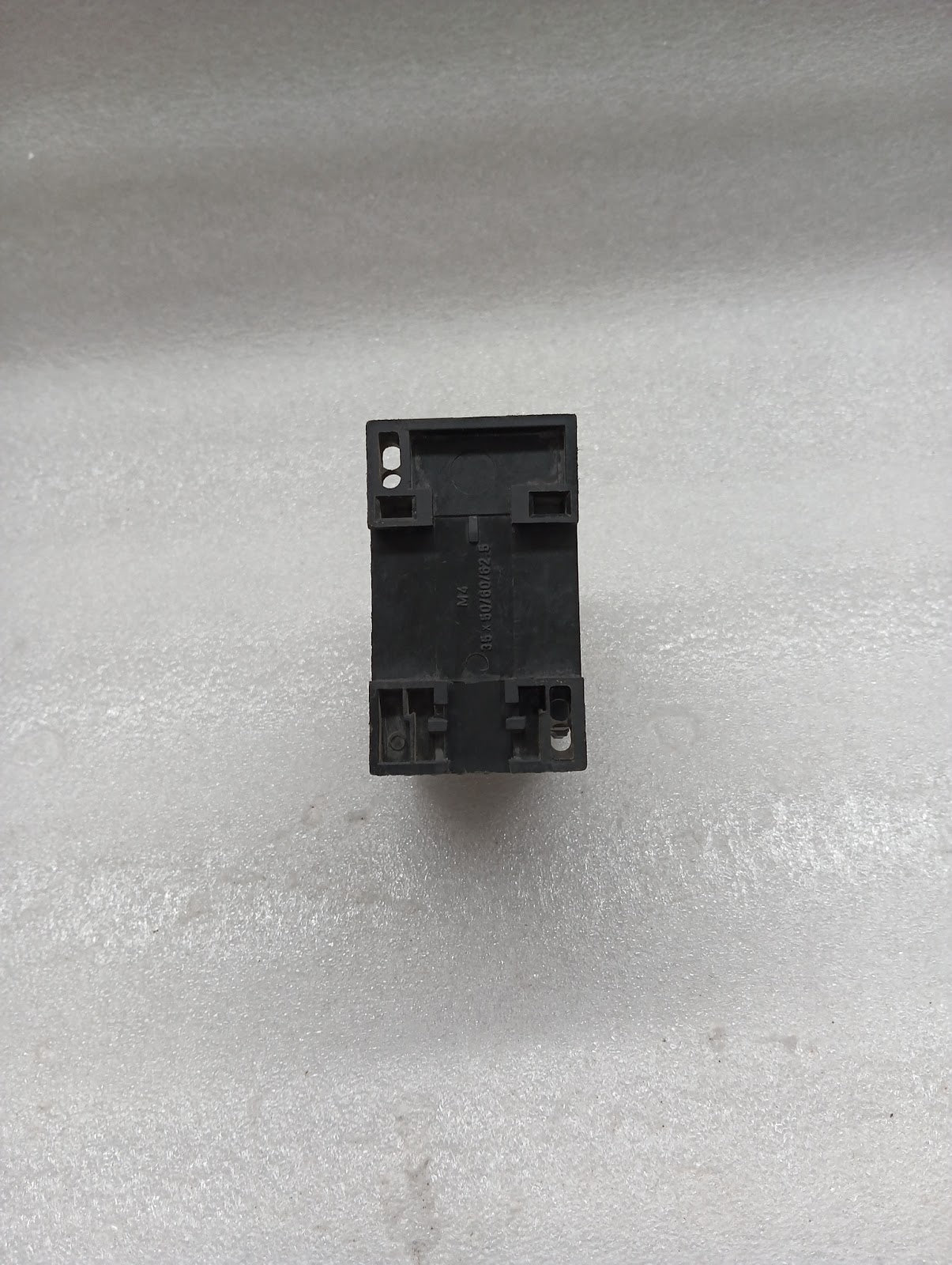 SIEMENS 7PU2240-4BN32-0Z ON DELAY ELECTRONIC TIMER 220-240VAC/DC
