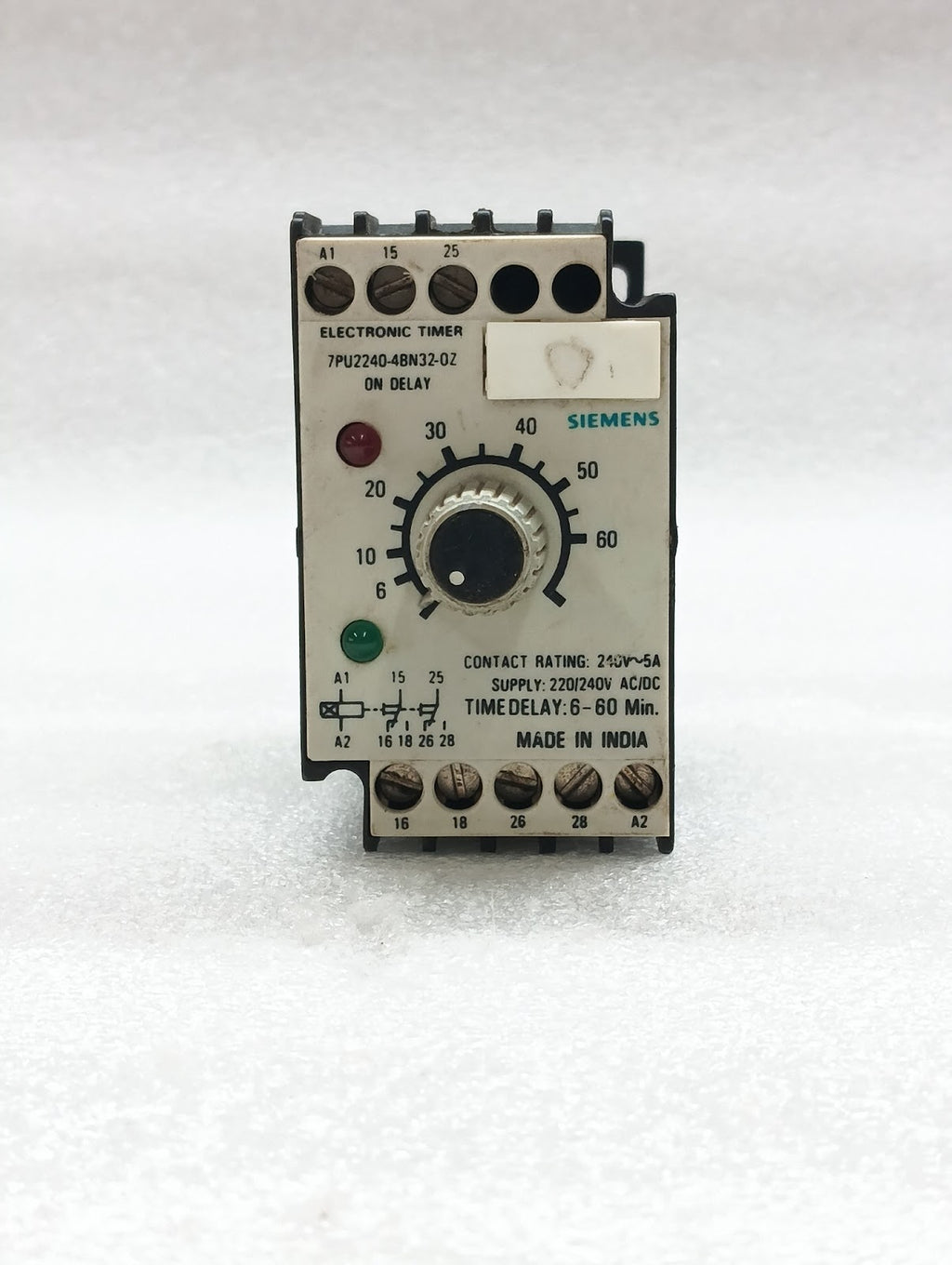 SIEMENS 7PU2240-4BN32-0Z ON DELAY ELECTRONIC TIMER 220-240VAC/DC