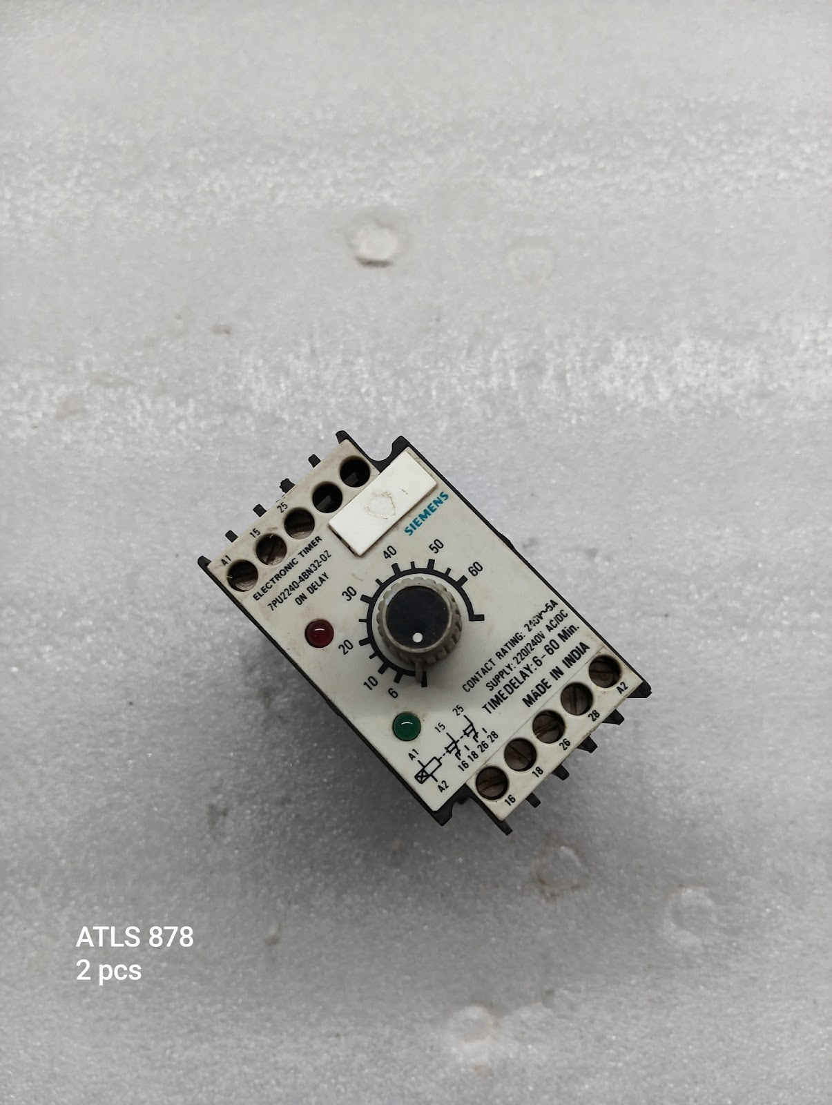 SIEMENS 7PU2240-4BN32-0Z ON DELAY ELECTRONIC TIMER 220-240VAC/DC