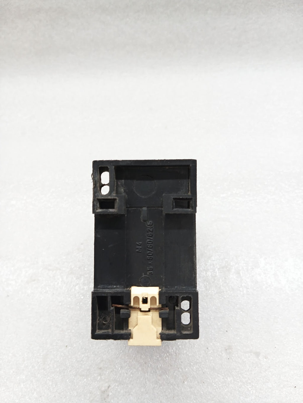 SIEMENS 7PU2240-3BN32-0Z ON DELAY ELECTRONIC TIMER 220-240V