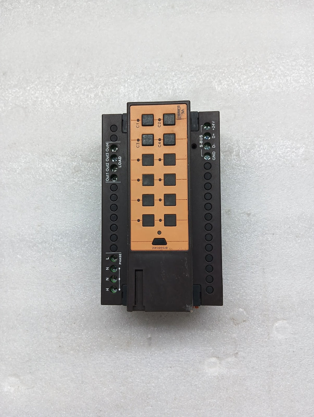 SMART-GROUP SB-DIM4C3A-DN 4-CHANNEL DIMMER