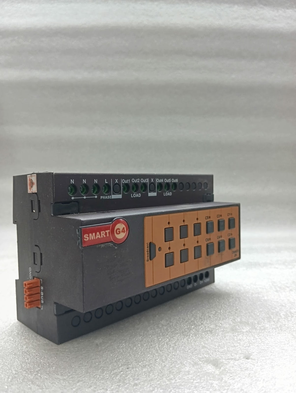 SMART-GROUP SB-DIM6C2A-DN 6-CHANNEL DIMMER