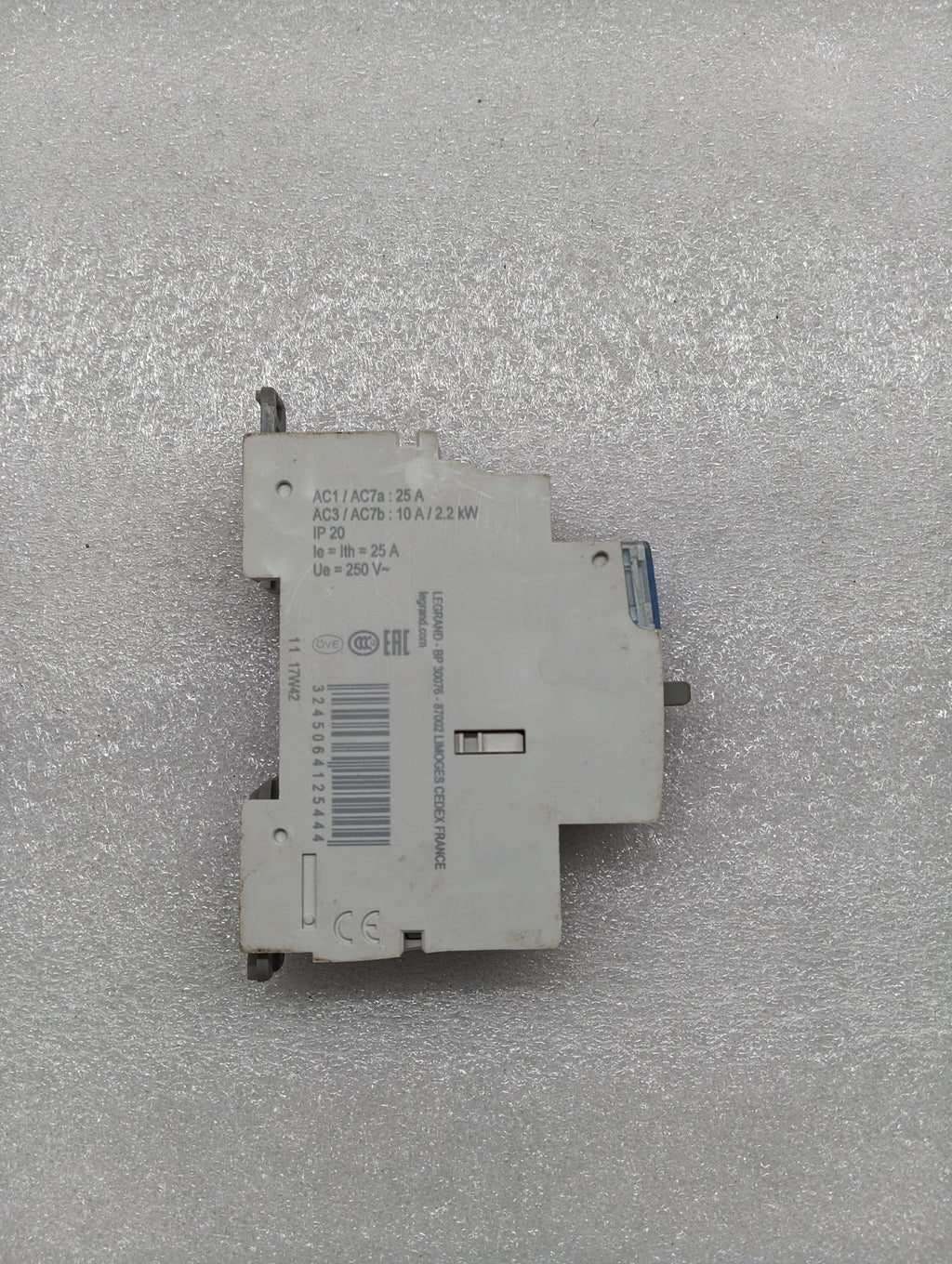 LEGRAND 4125 44 1-POLE BREAKER 25A LOT OF 4 UNIT