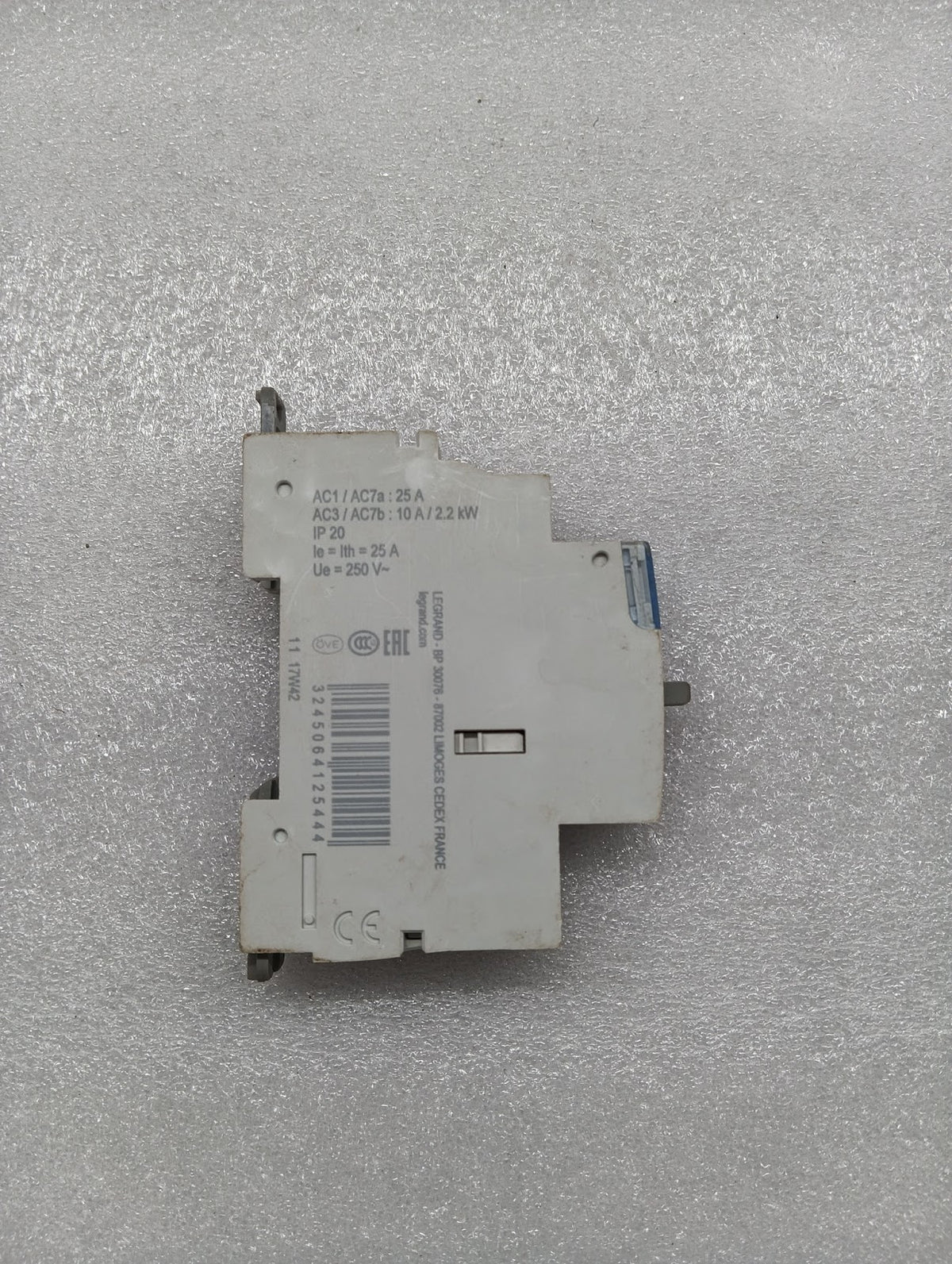 LEGRAND 4125 44 1-POLE BREAKER 25A LOT OF 4 UNIT