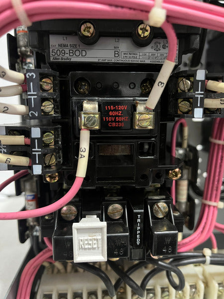 ALLEN BRADLEY 2113B-BDB-3-4R-6P-39CA-79GD-7AULT-750S-90011-U STARTER