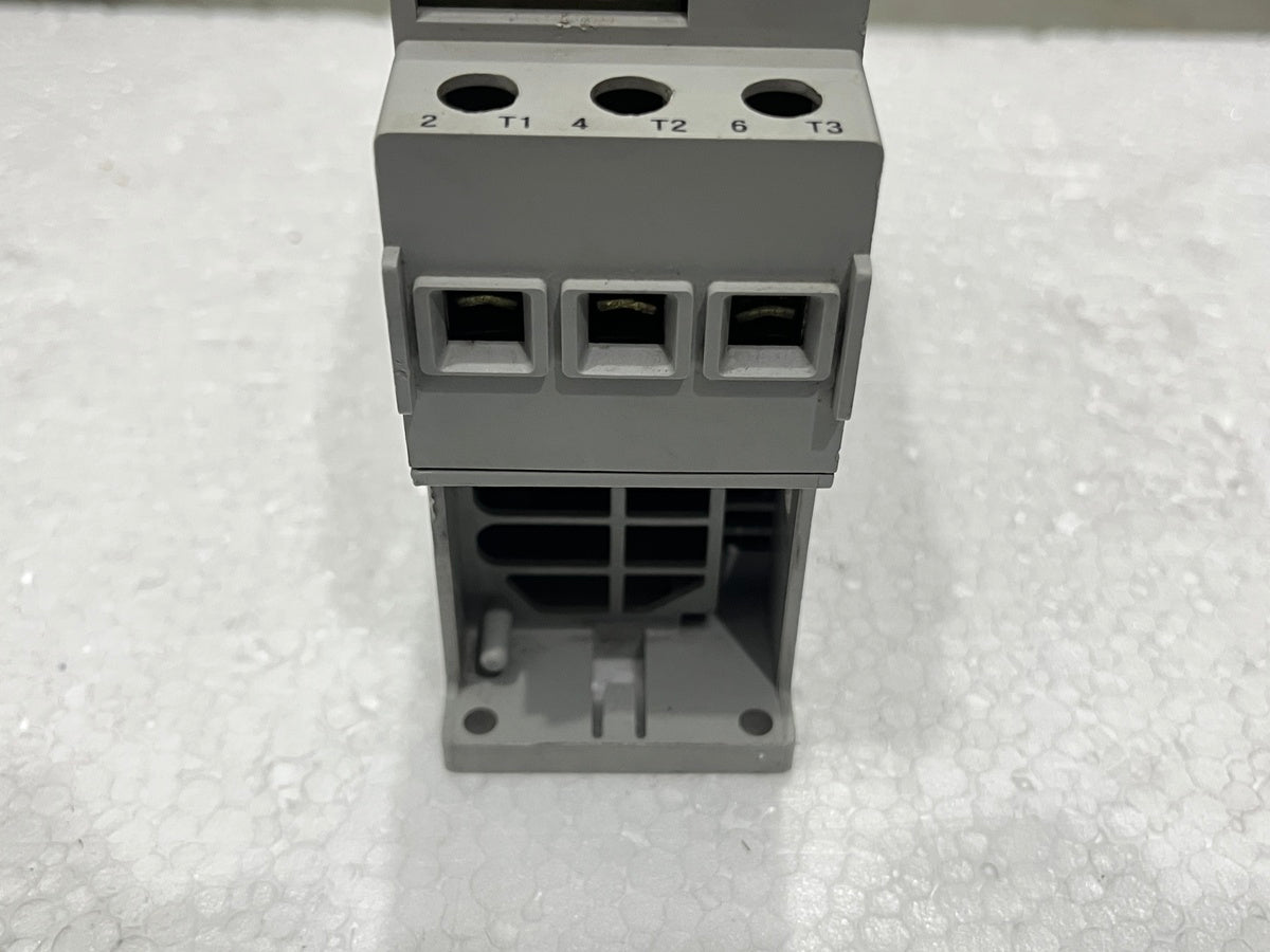 ALLEN BRADLEY SMC-DELTA CAT 150-D32NBR SOFT STARTER SER A WITHOUT FAN