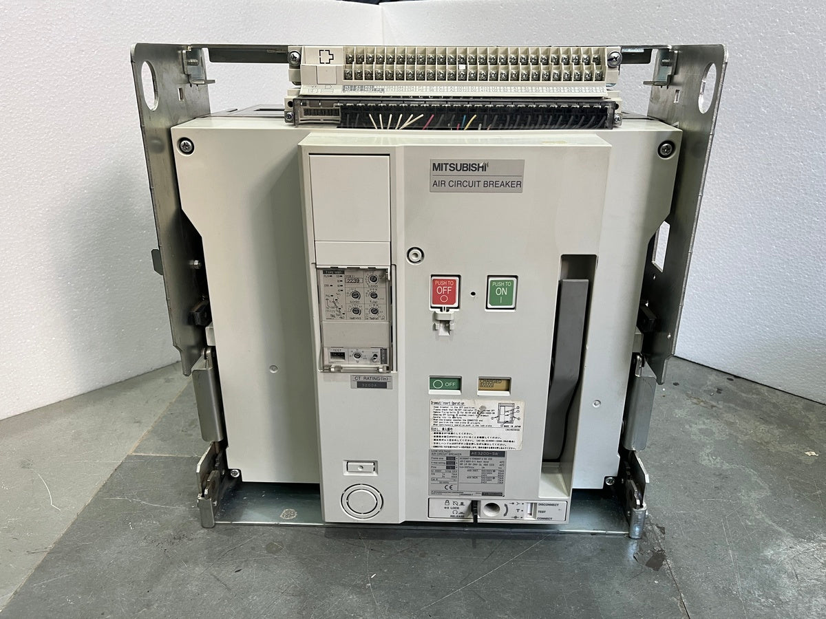 MITSUBISHI AE3200-SW LOW VOLTAGE AIR CIRCUIT BREAKER UVT 380-460V