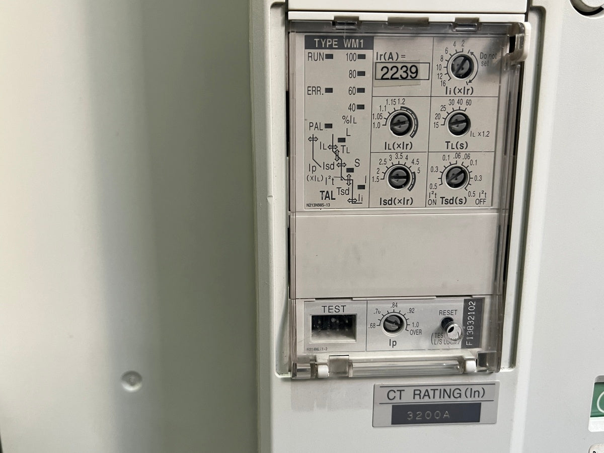 MITSUBISHI AE3200-SW LOW VOLTAGE AIR CIRCUIT BREAKER UVT 380-460V