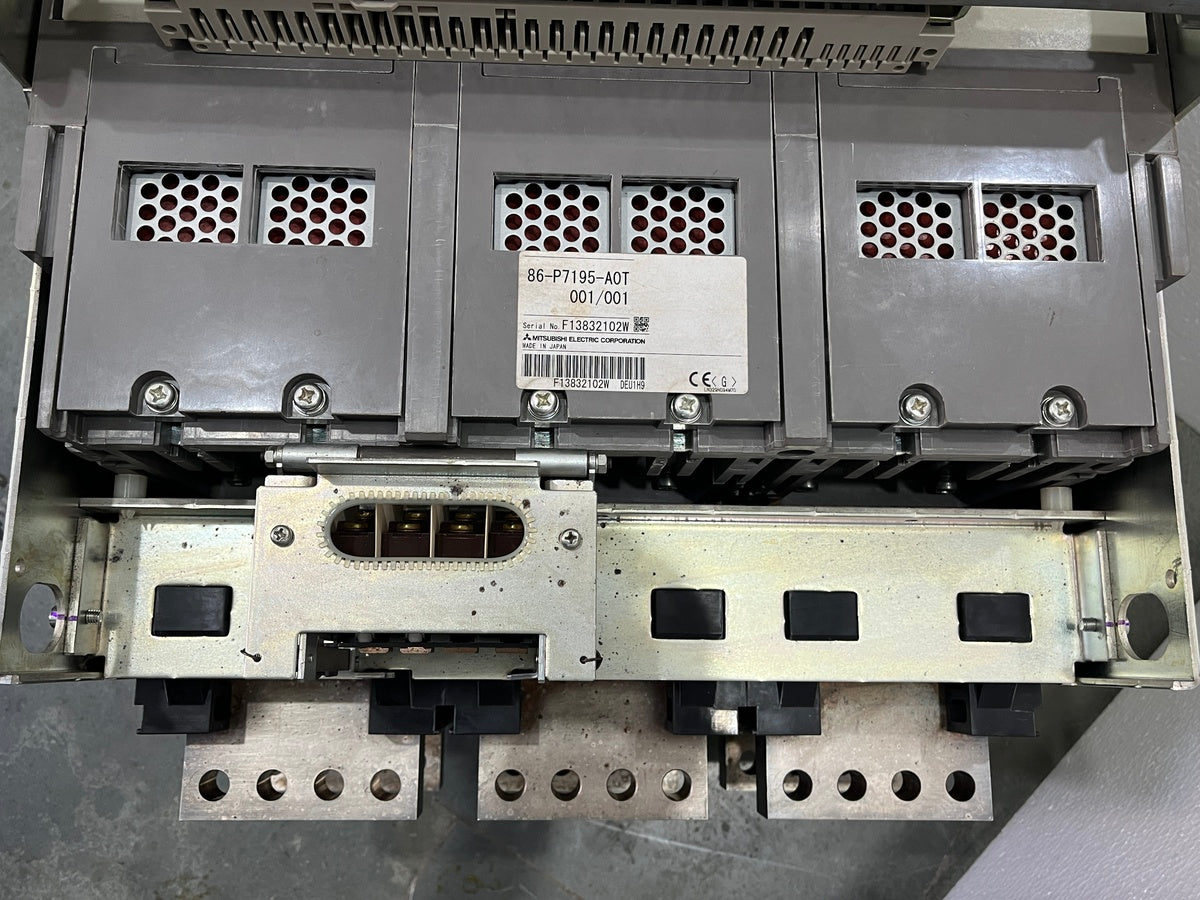 MITSUBISHI AE3200-SW LOW VOLTAGE AIR CIRCUIT BREAKER UVT 380-460V