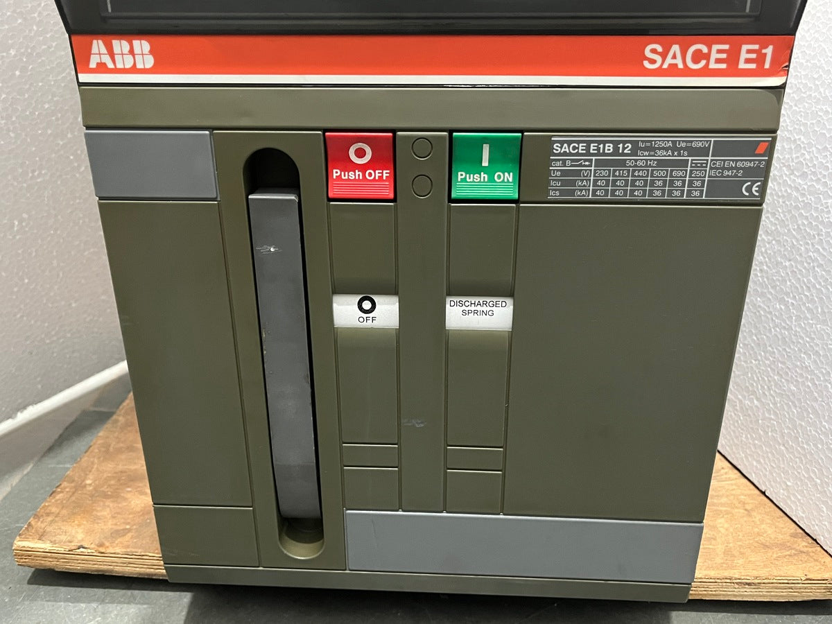 ABB SACE E1 AIR CIRCUIT BREAKER 1250A OCR SACE PR111/P