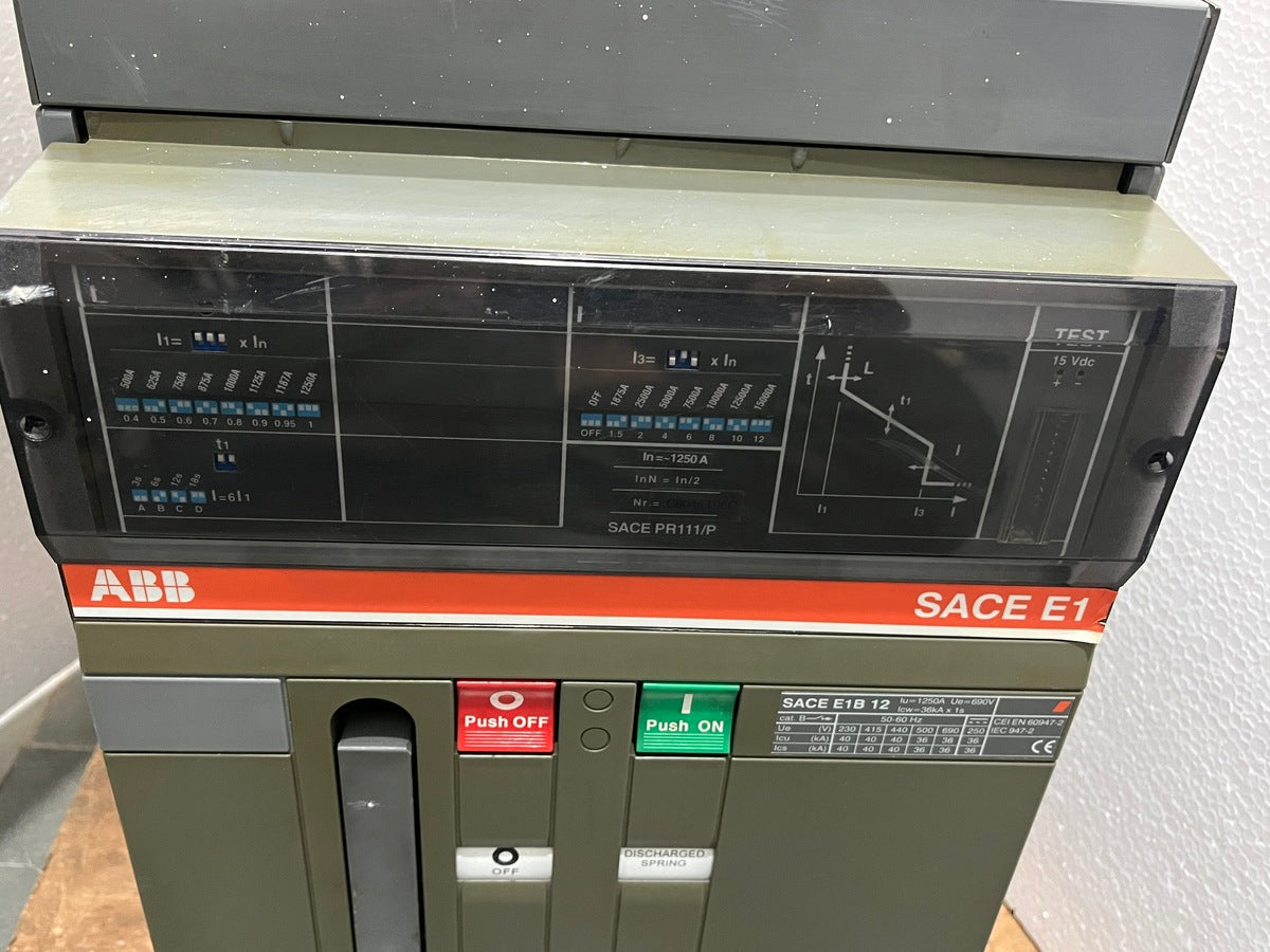 ABB SACE E1 AIR CIRCUIT BREAKER 1250A OCR SACE PR111/P