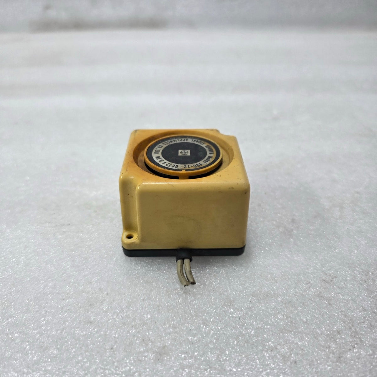 KAMADA SIGNAL APPLIANCES HALLO VDC-12 12V DC BUZZER 0.7W INDUSTRIAL ALARM