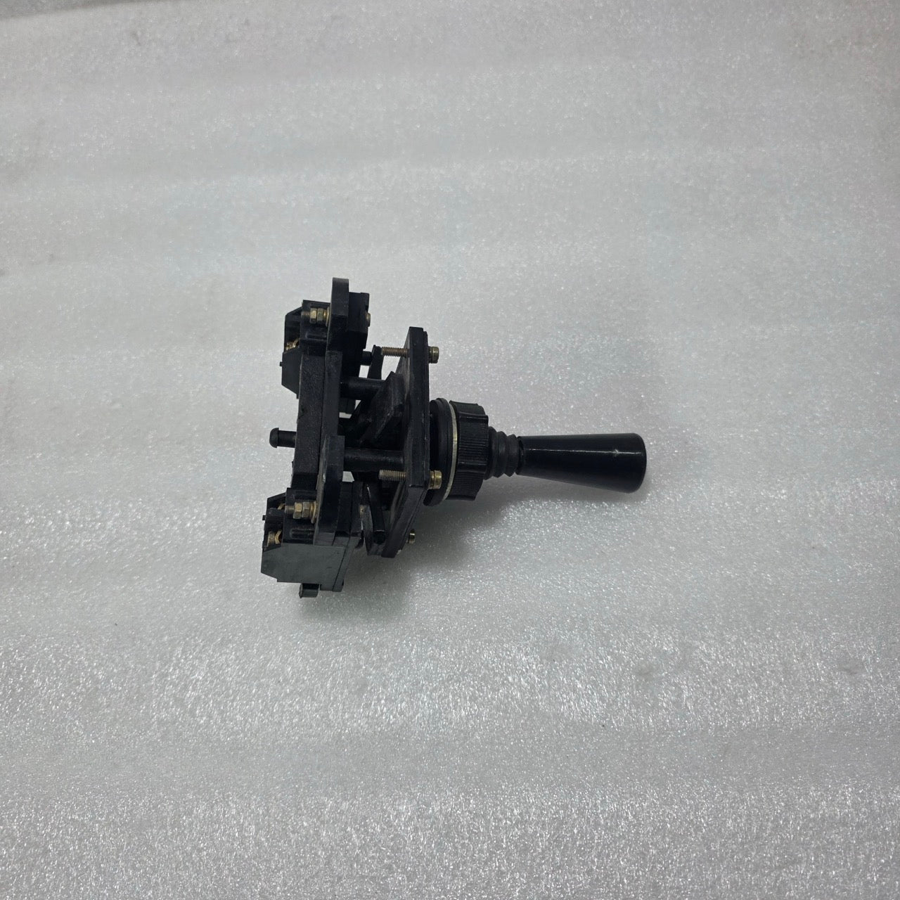 KCCS-03 INDUSTRIAL JOYSTICK SWITCH 15A 500V AC 1NO+1NC CONTROL LEVER