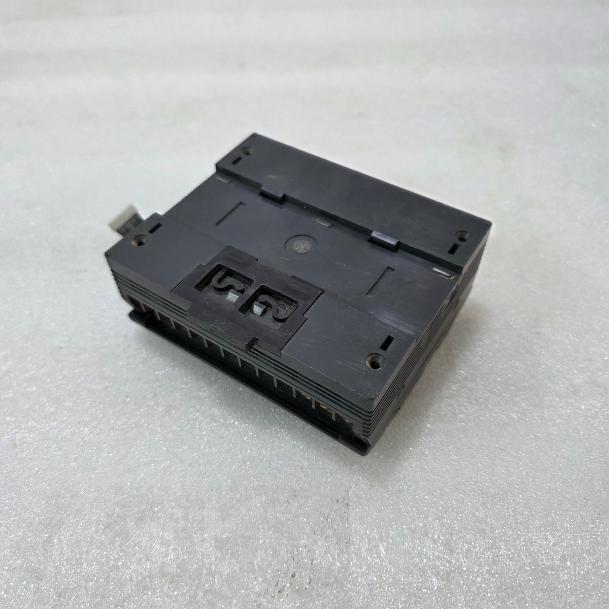 KEYENCE KV-40DT PLC OUTPUT MODULE 24V DC TRANSISTOR OUTPUT KV SERIES INDUSTRIAL