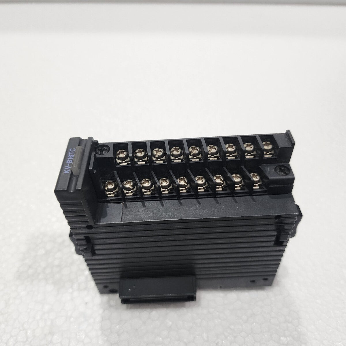 KEYENCE KV-B16TC OUTPUT MODULE