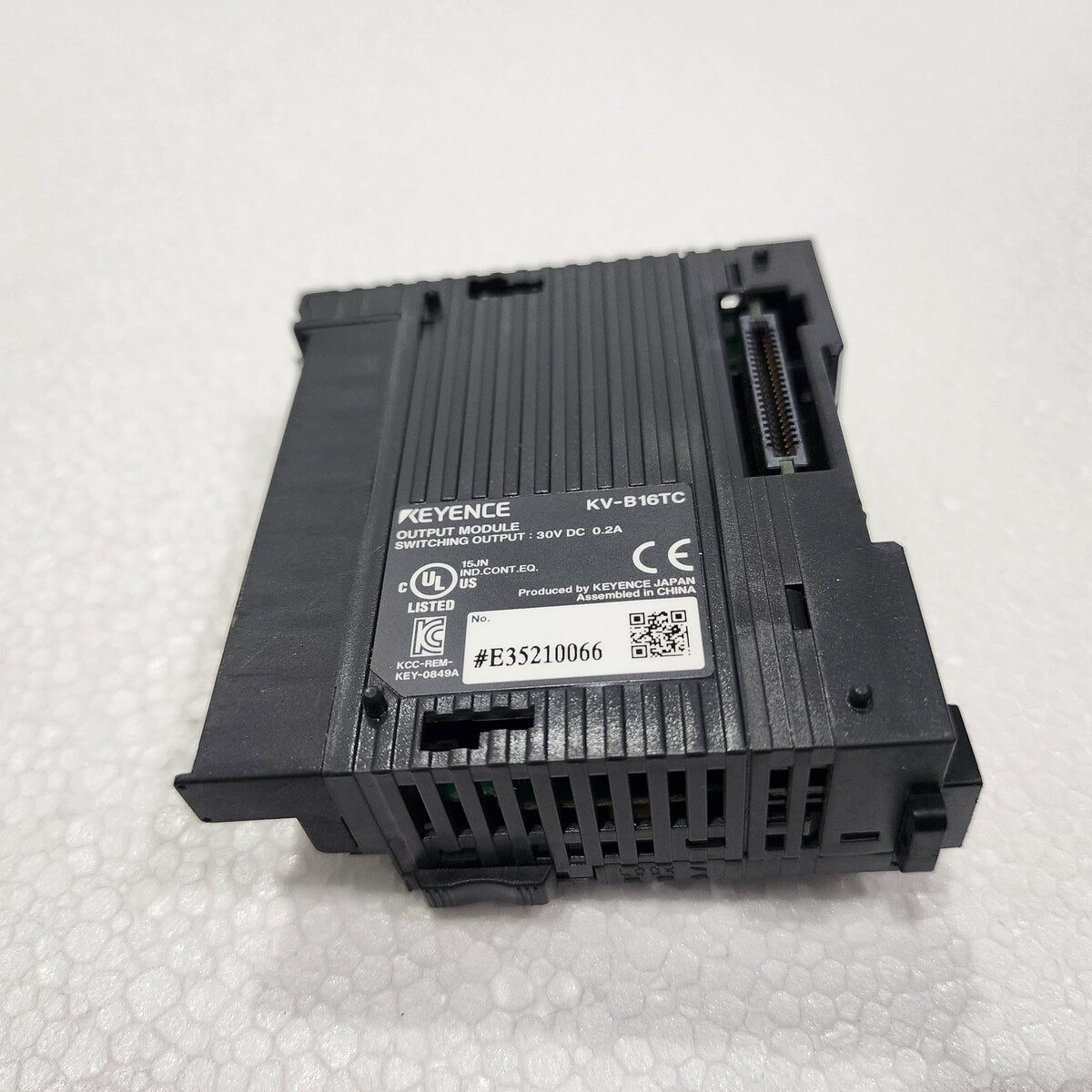 KEYENCE KV-B16TC OUTPUT MODULE
