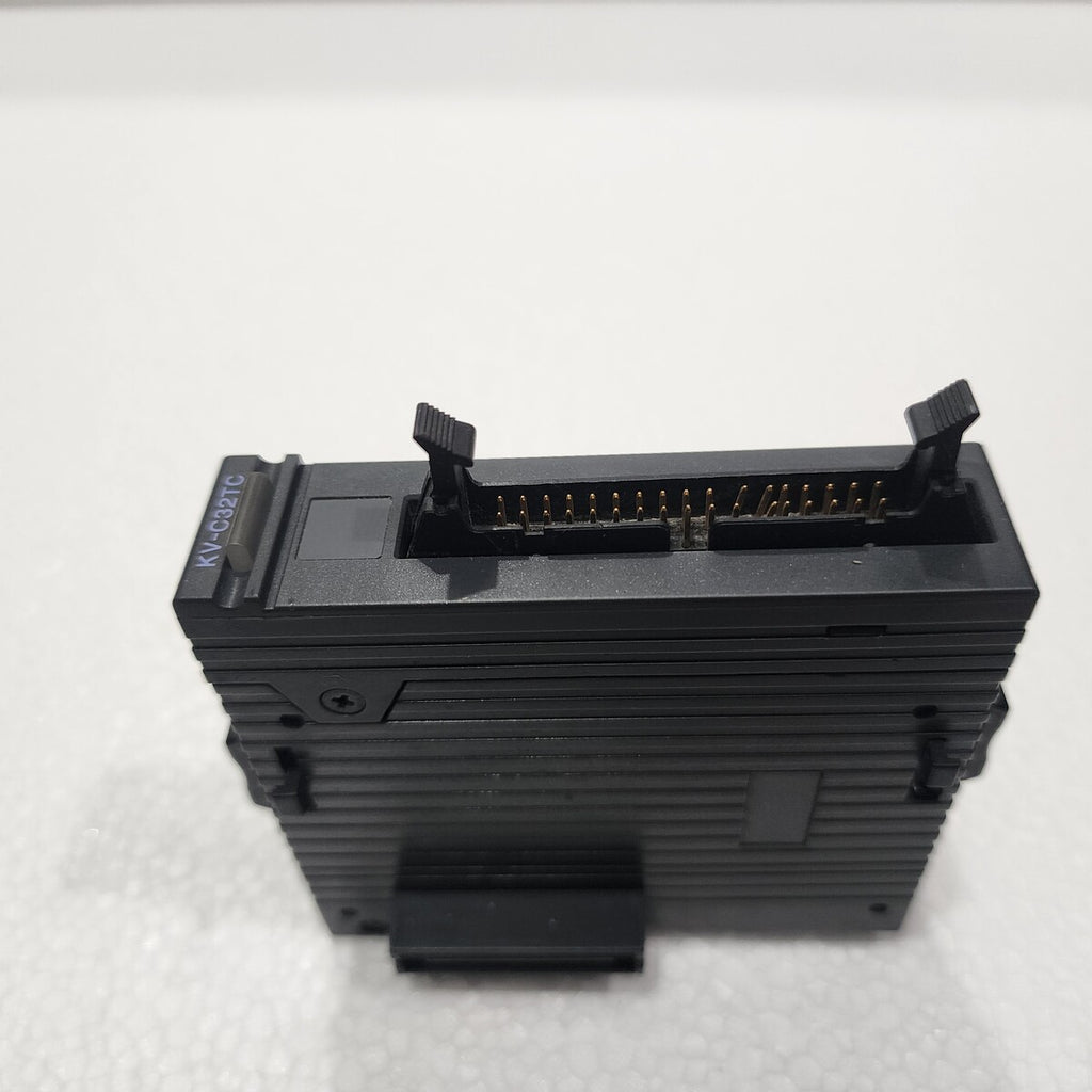 KEYENCE KV-C32TC OUTPUT UNIT