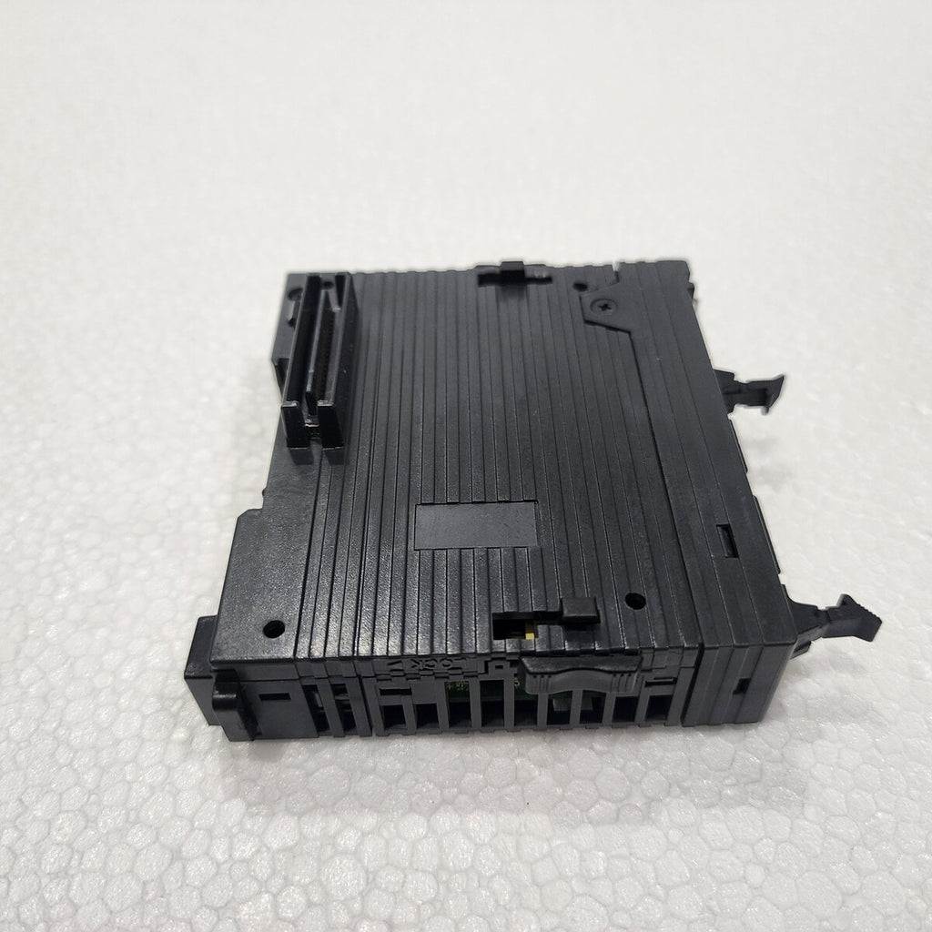 KEYENCE KV-C32TC OUTPUT UNIT