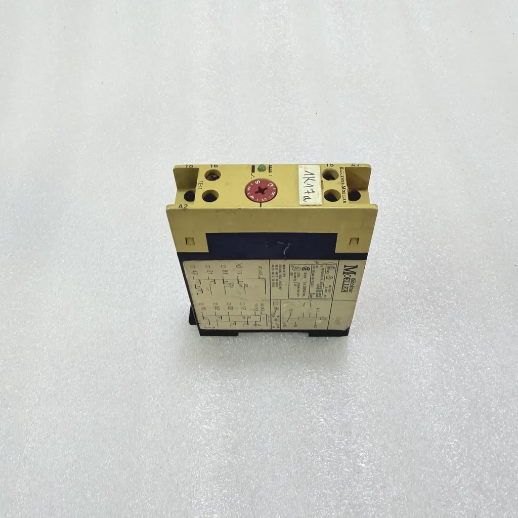Klockner Moeller TE 11-10 Timing Relay 208-250VAC 50/60Hz Pre-Owned