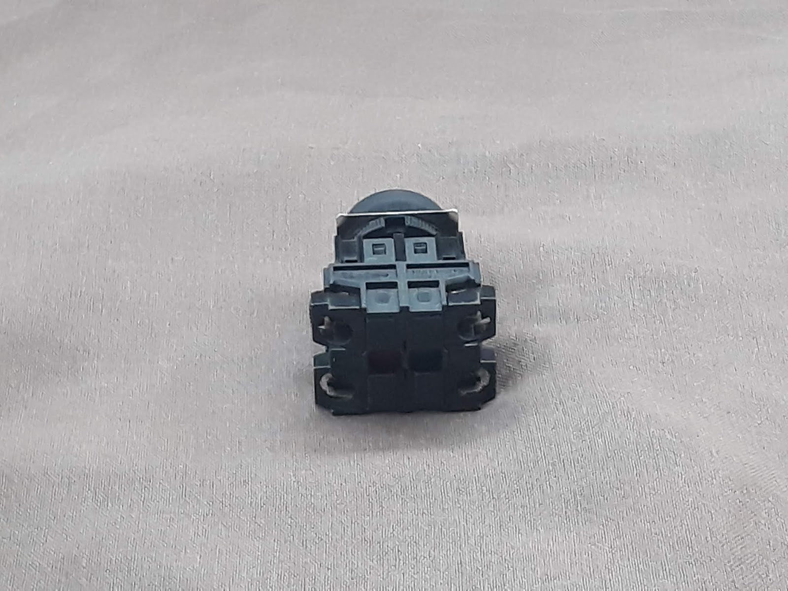 KOINO KH-2201-11 PUSH BUTTON SWITCH