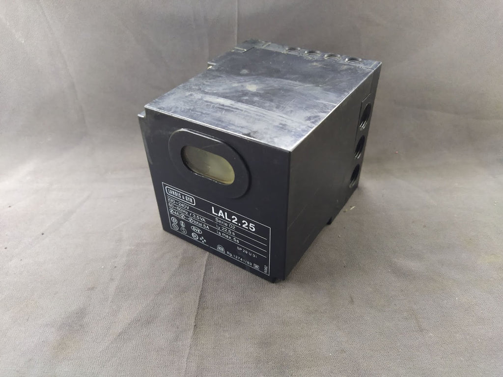 Landis & Gyr LAL 2.25 Burner Control 220-240 VAC LAL2.25