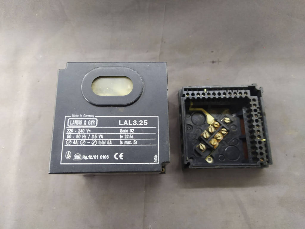 LANDIS & GYR LAL 3.25 BOILER PROGRAM CONTROLLER 220-240V 3.5VA