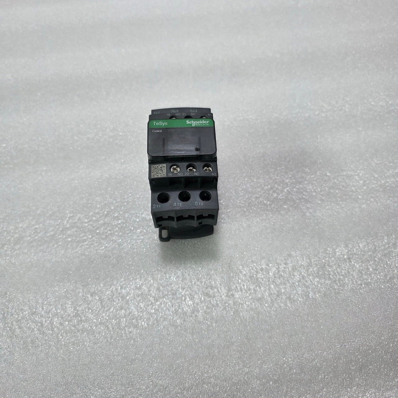 S ELECTRIC LC1D25 TESYS D CONTACTOR 3 POLE 110V COIL 40A 690V WITH AUXILIARY