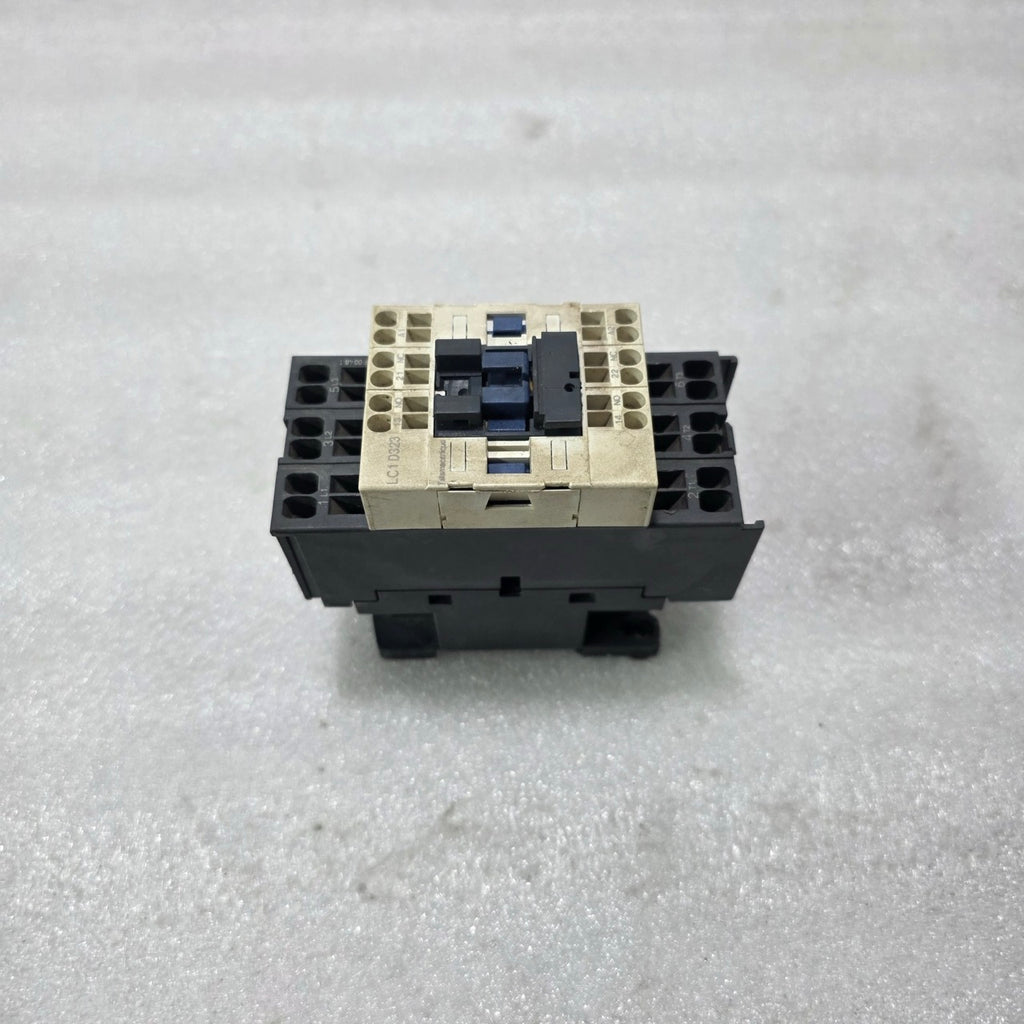 S ELECTRIC LC1D323 3 POLE AC CONTACTOR WITH 1NO + 1NC AUX + LAD4VE PLUG-IN COIL