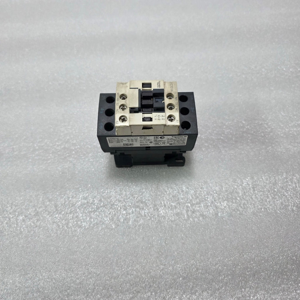 S ELECTRIC LC1D38 TESYS D CONTACTOR 3 POLE 50A 690V WITH AUXILIARY CONTACTS