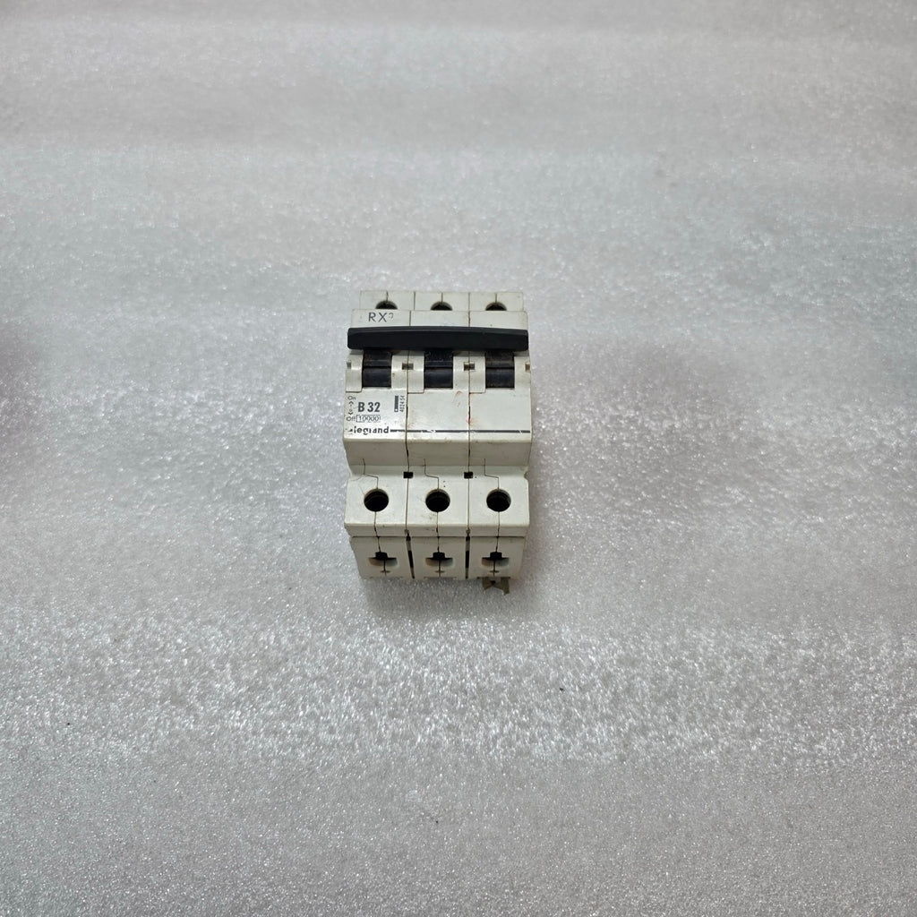 LEGRAND RX³ B32 3 POLE MCB 32A 10KA MINIATURE CIRCUIT BREAKER