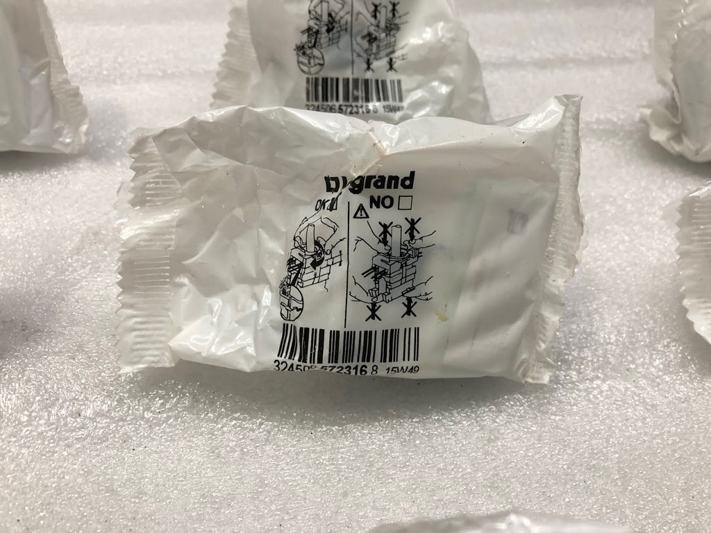 LEGRAND 572316 RJ45 SOCKET LOT OF 5 UNIT