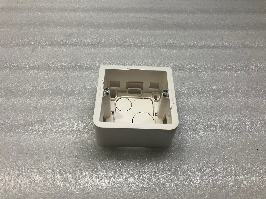 LEGRAND 802 81 SURFACE MOUNTING BOX LOT OF 10 UNIT