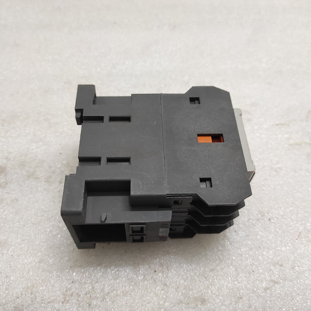 LS ELECTRIC MC-22B MAGNETIC CONTACTOR 22A COIL VOLTAGE 200-220V