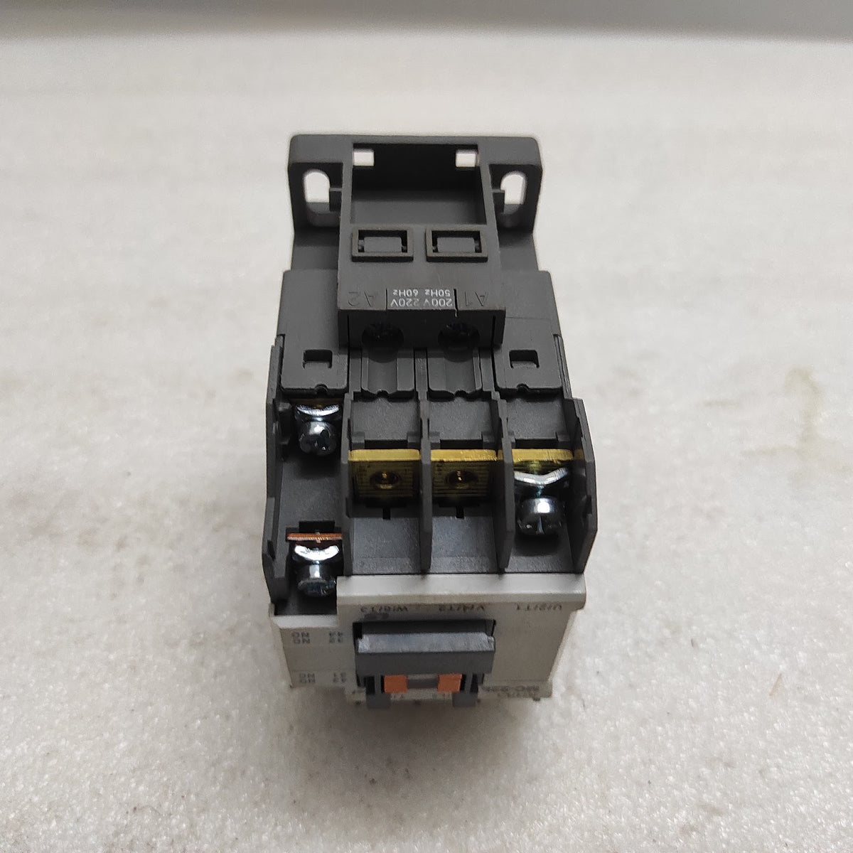 LS ELECTRIC MC-22B MAGNETIC CONTACTOR 22A COIL VOLTAGE 200-220V