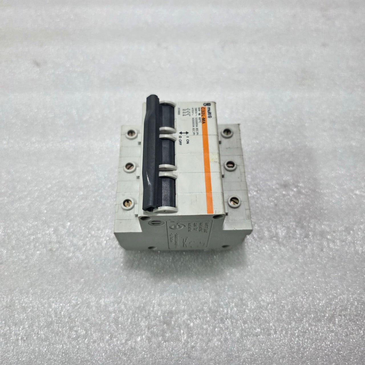 MERLIN GERIN MULTI9 C32L-MA 3 POLE MOTOR PROTECTION CIRCUIT BREAKER 16A 380/415V
