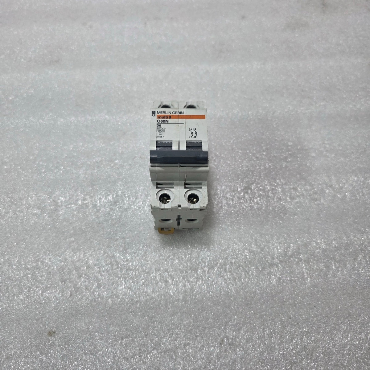 MERLIN GERIN MULTI9 C60N D6 2 POLE MCB 6A 400V CIRCUIT BREAKER