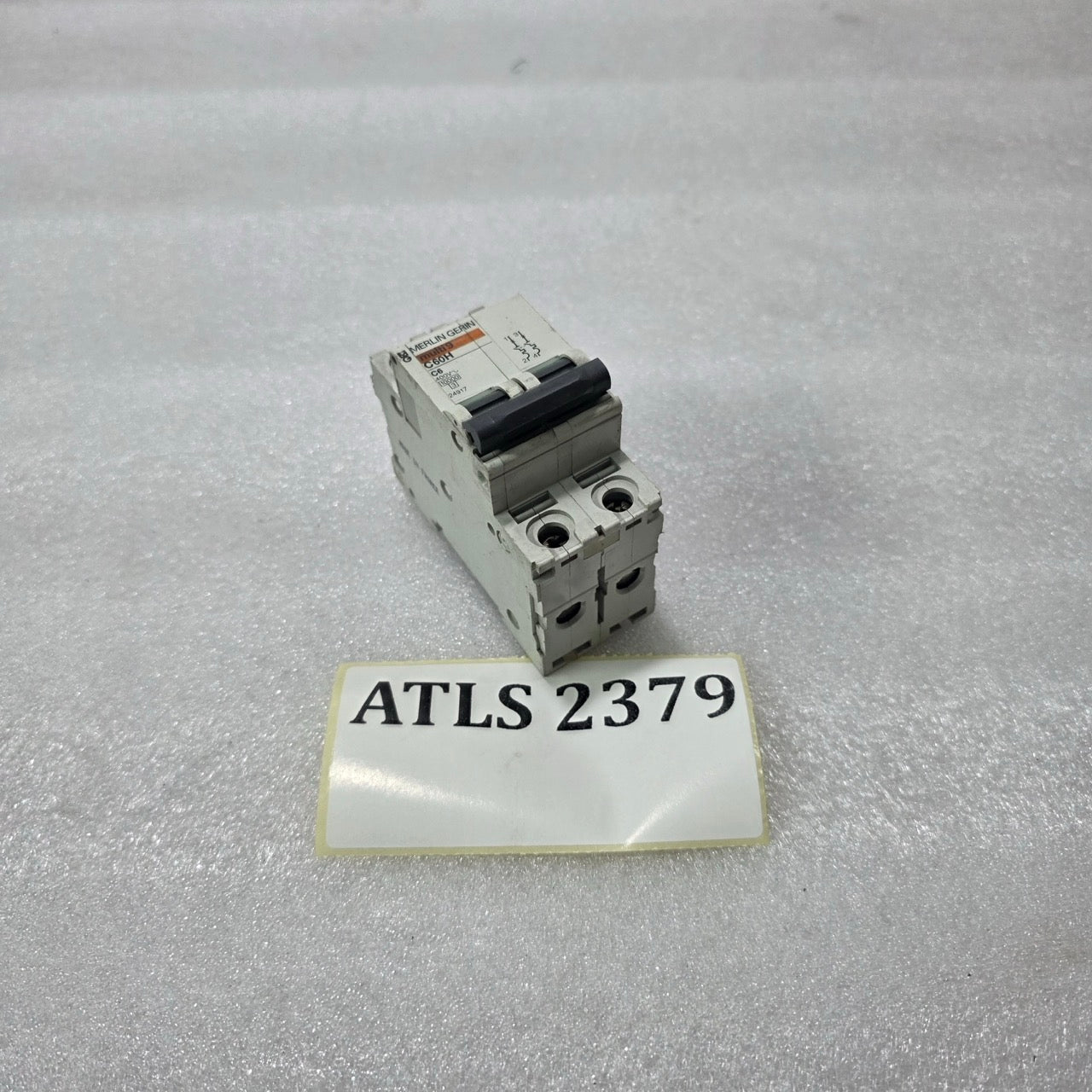 MERLIN GERIN MULTI 9 C60H C6 DOUBLE POLE MCB 6A 10KA CIRCUIT BREAKER